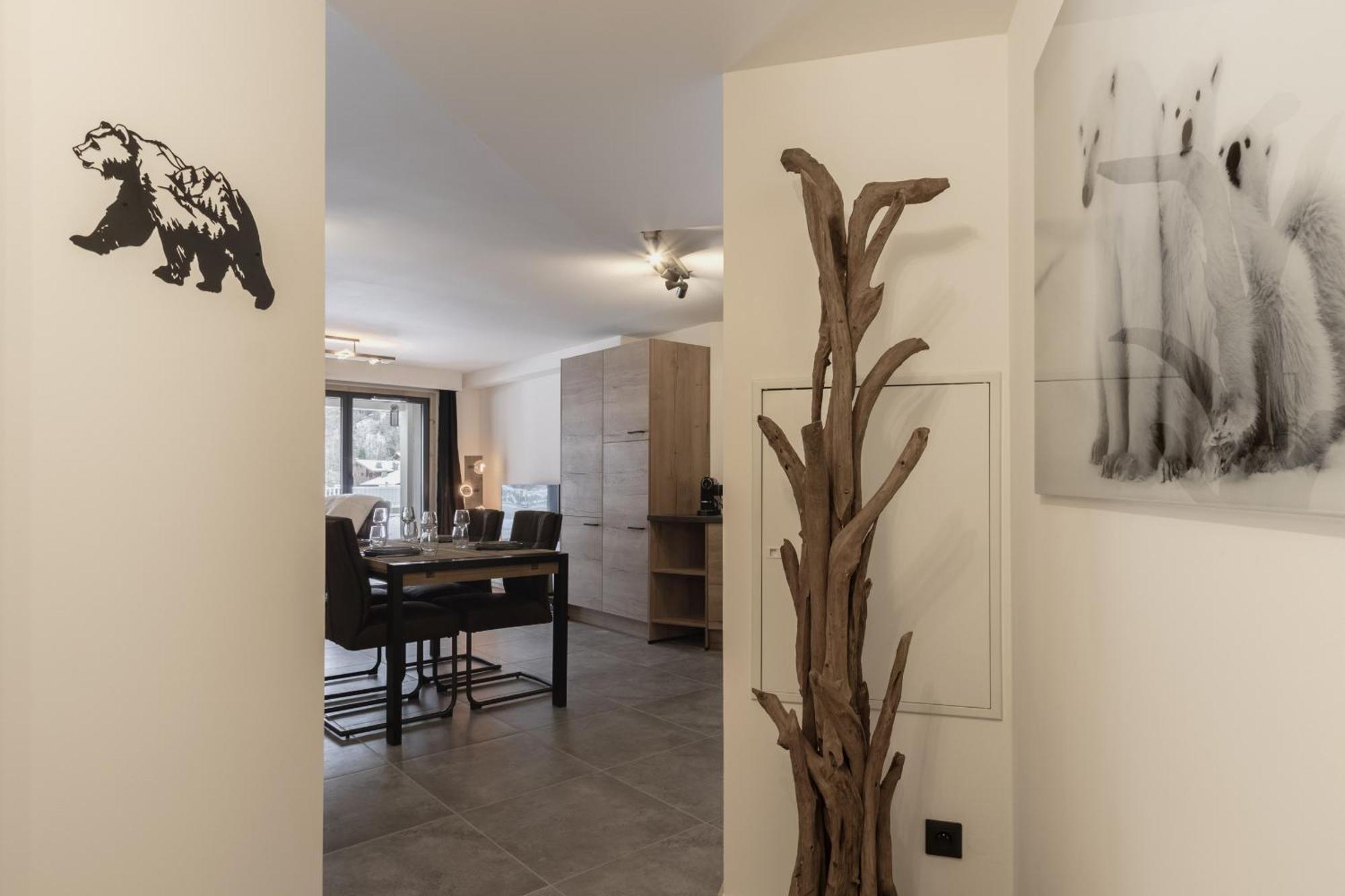 The Bear Apartment เลอุชส์ ภายนอก รูปภาพ